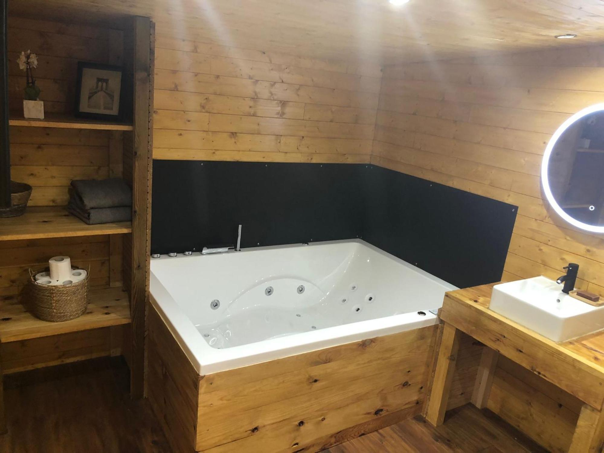 Chalet Mont Ventoux Et Chalet Vip Camaret-sur-Aigues Værelse billede