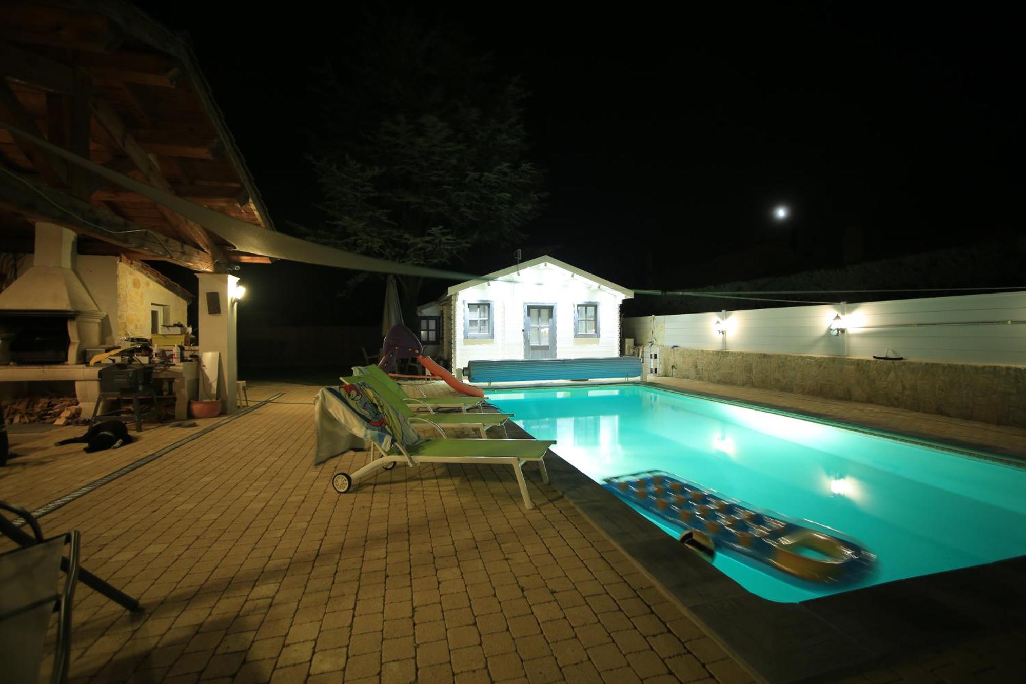 Chalet Mont Ventoux Et Chalet Vip Camaret-sur-Aigues Værelse billede